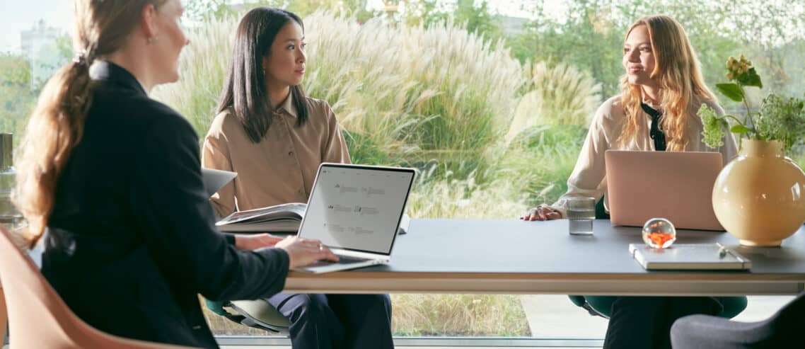 L’harmonie dans la vie professionnelle : Comment les environnements de travail modernes facilitent la conciliation de la vie familiale et de la carrière.