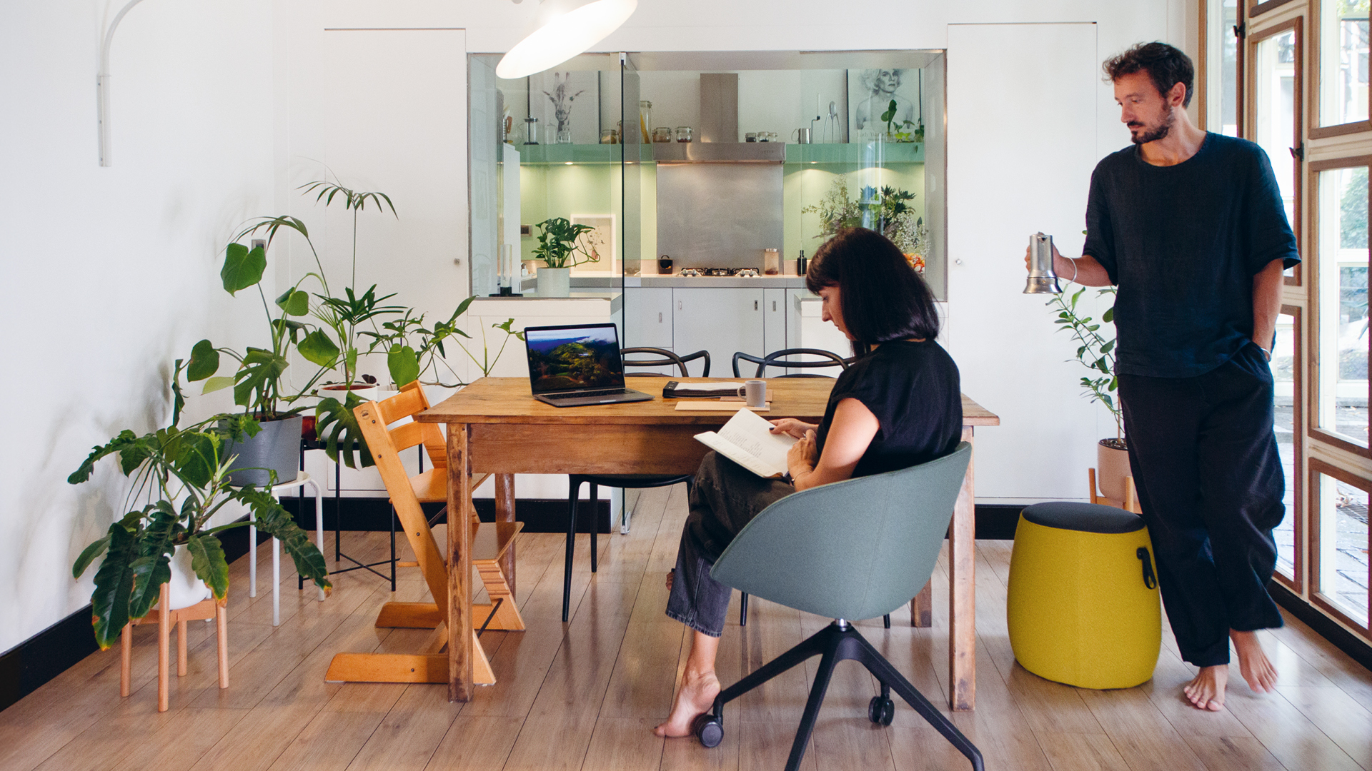Un oasis de diseño en la ciudad: Carlotta Berta nos habla de su extraordinario apartamento y su despacho en casa.