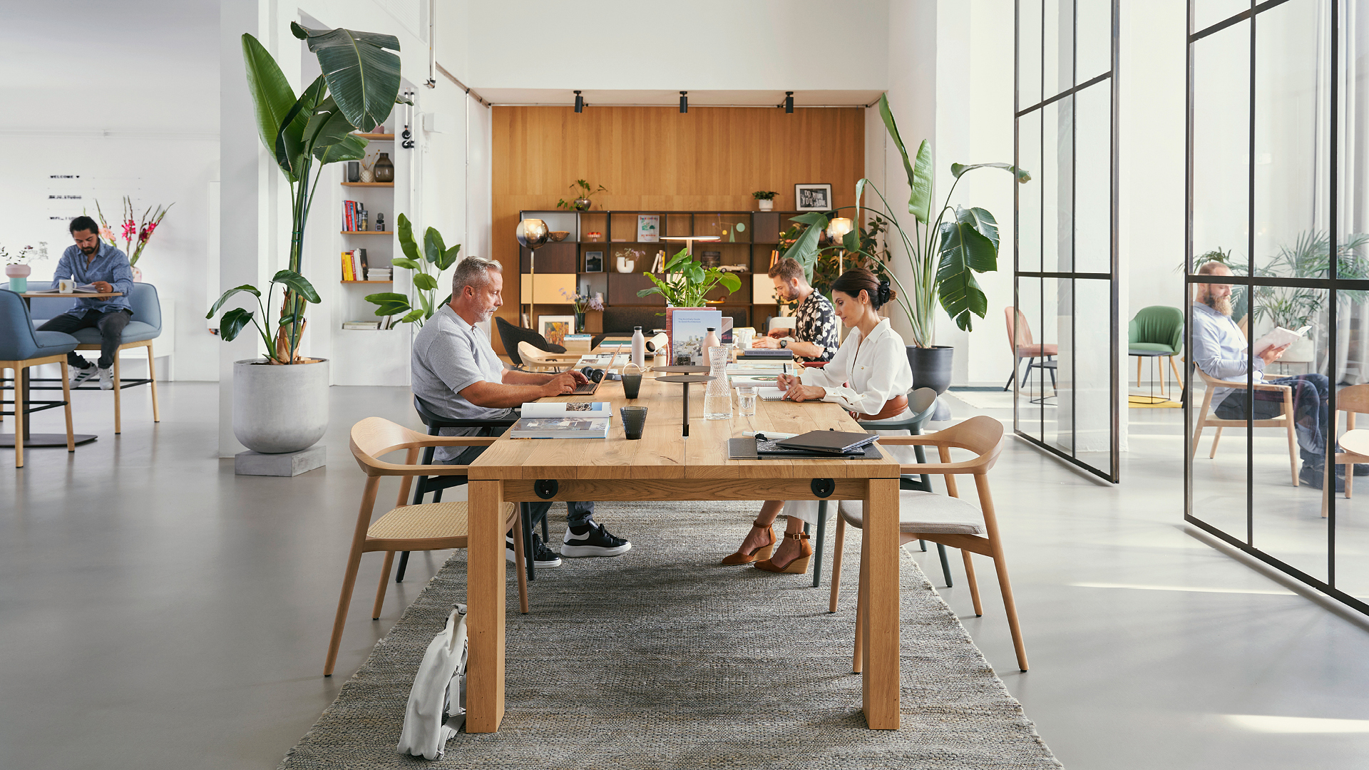 Bibliothek Work Café – Fokus auf Konzentration, Ruhe und Vertraulichkeit